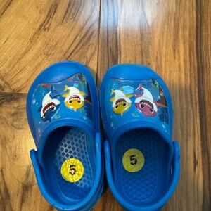 Vibrant Blue Shark Kids Slippers- Size 5 first item and size 4 2nd item